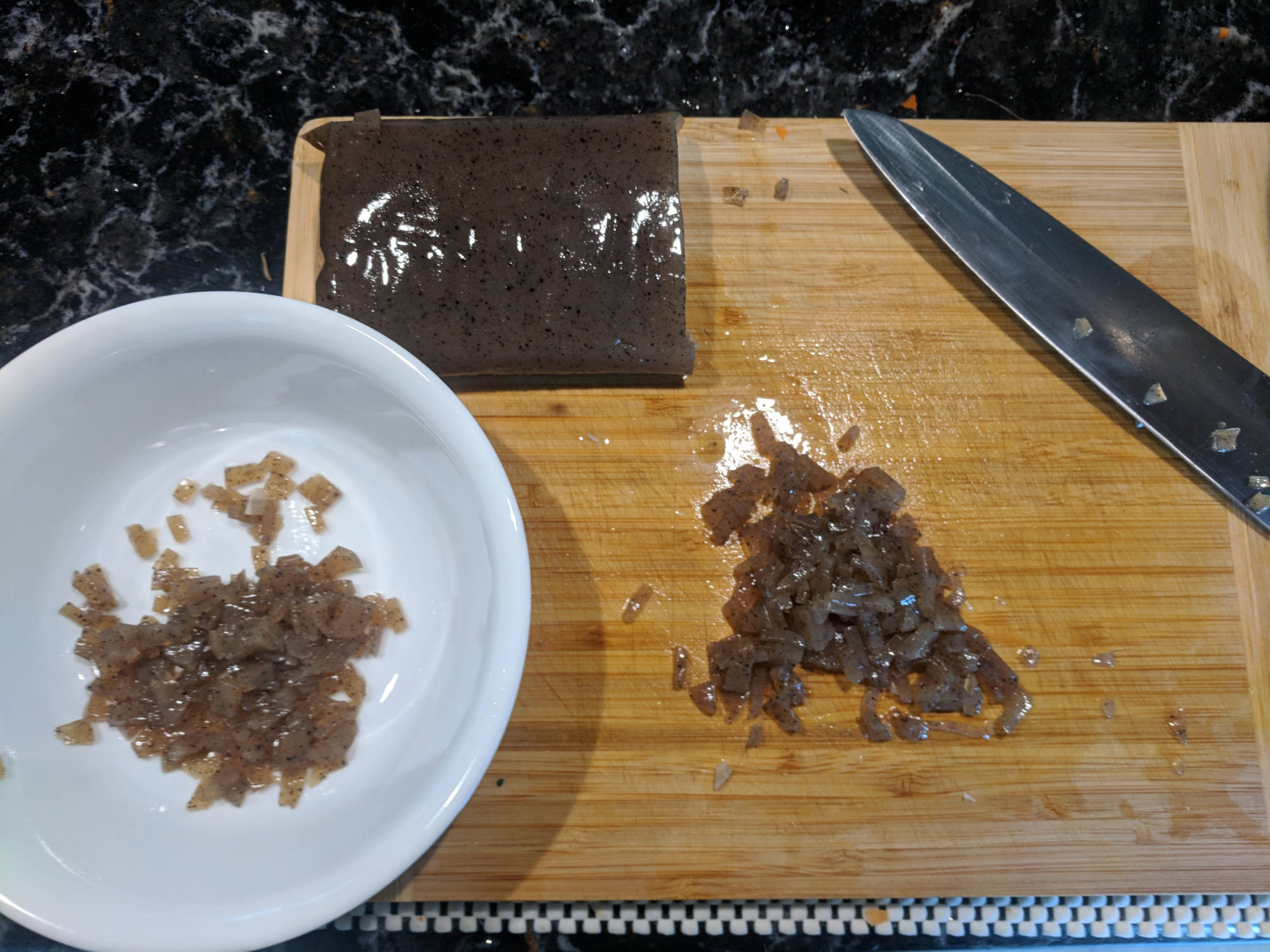 Konyaku slices